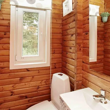Three-bedroom In Blavand 77 Semesterbostad