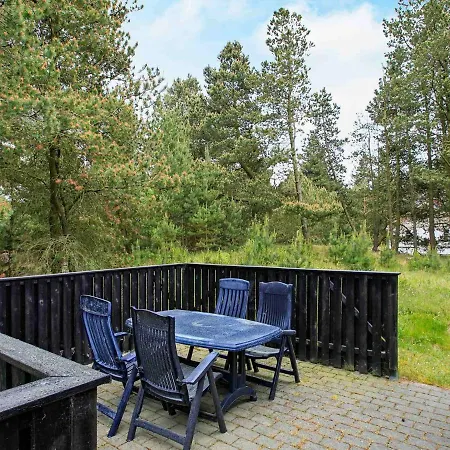 Holiday home Three-bedroom Holiday In Blavand 77