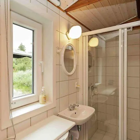 Three-bedroom Holiday In Blavand 77 * Ho